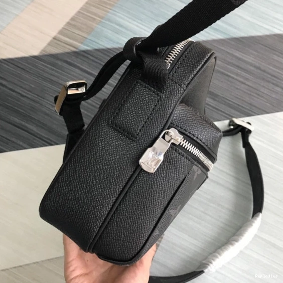 Fake Louis Bags MESSENGER LOUIS VUITTON OUTDOOR 0713
